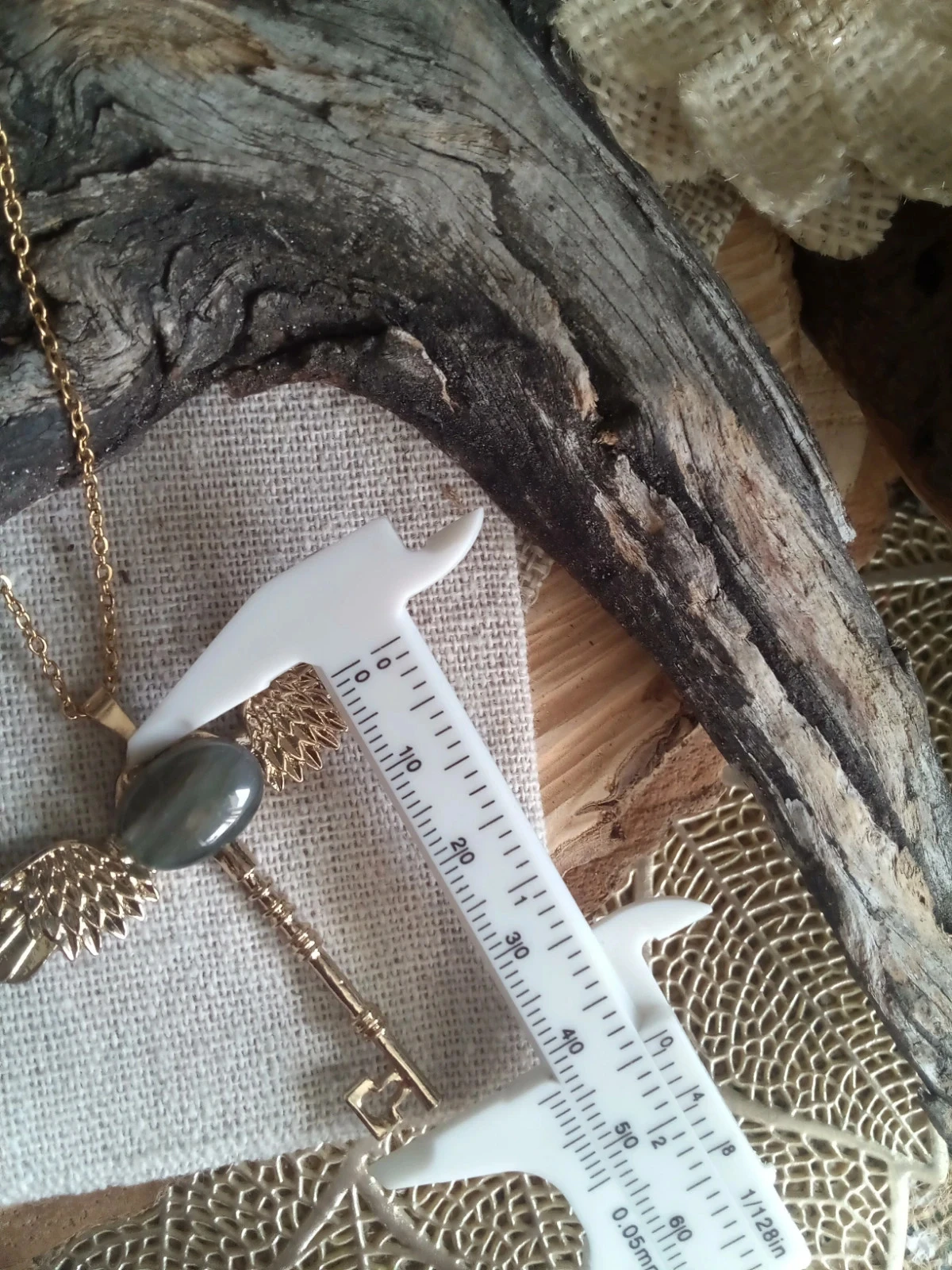 Winged key necklace with natural labradorite stone + card – photo 5